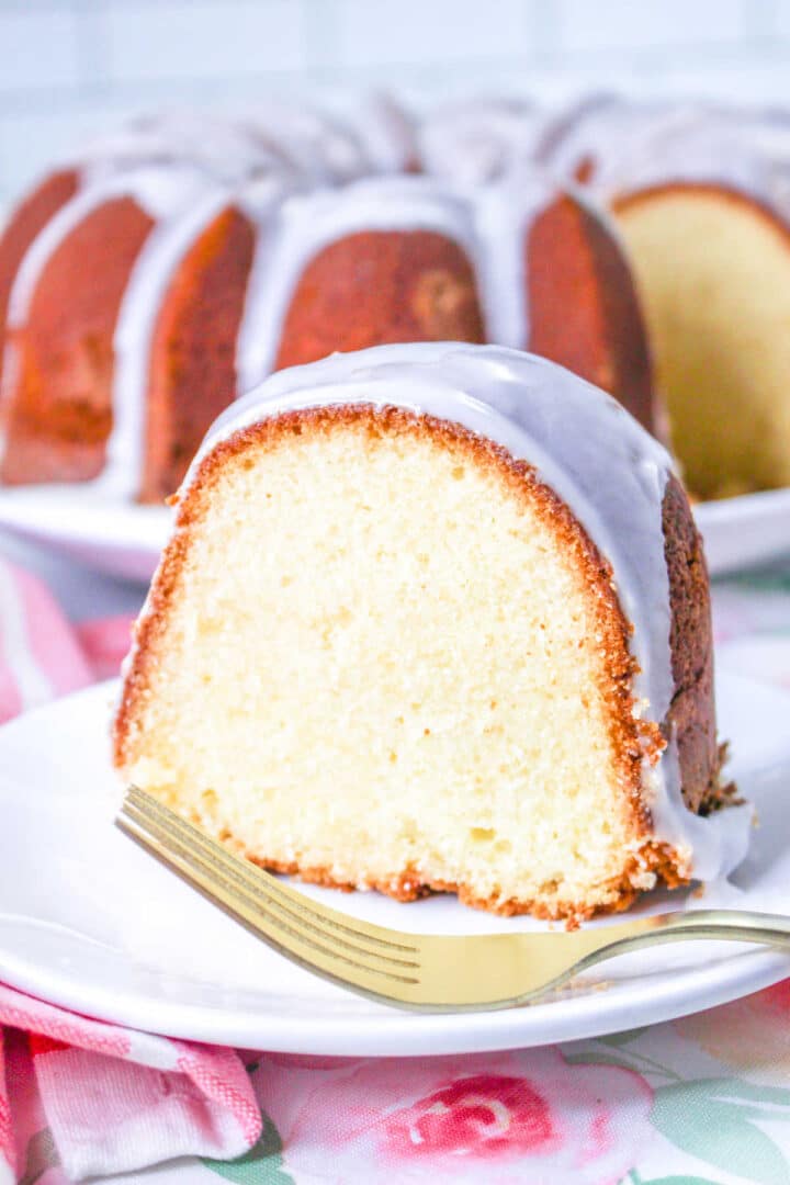 Copycat Sara Lee Pound Cake Easy 7Up Bundt Cake Recipe