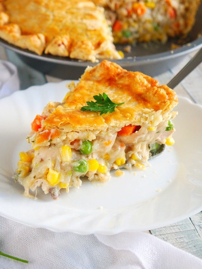 Easy Biscuit Chicken Pot Pie Recipe (Simple Ingredients)