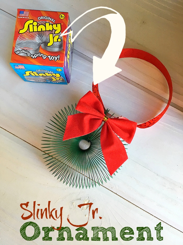 Easy ornaments you can make with kids that are inexpensive and fun to make.