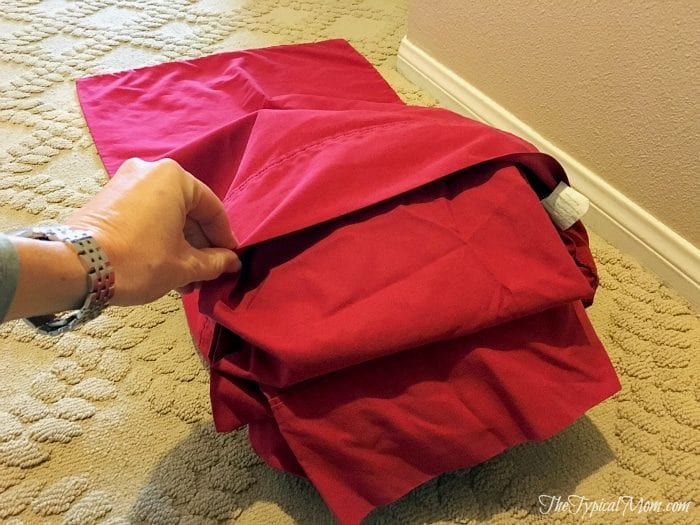 How to organize your linen closet using pillow cases!!!