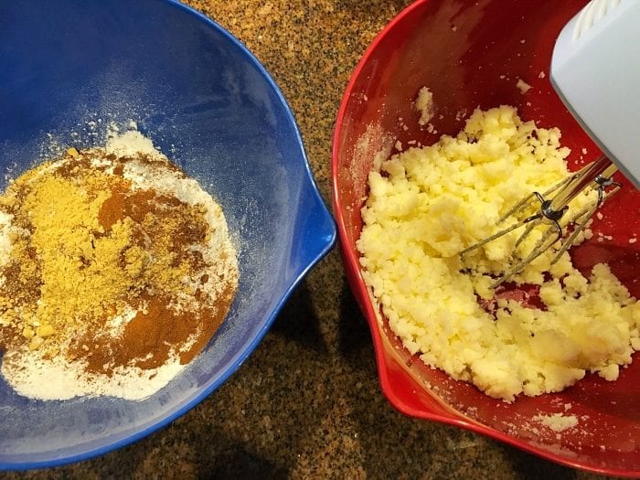 Copycat Starbucks Gingerbread Loaf Recipe - In Pursuit of Chic