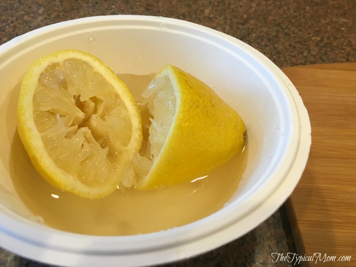 How to Clean Your Microwave with Lemon and Water or Vinegar