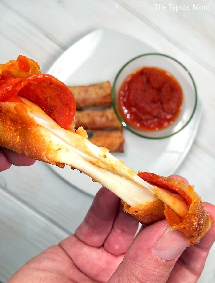 Easy Air Fryer Pepperoni Pizza