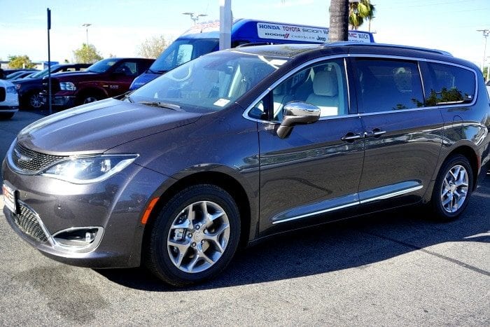 Chrysler Pacifica 2017