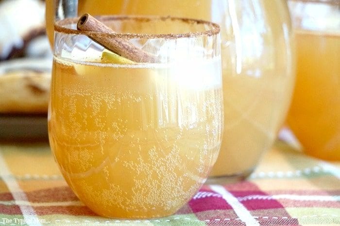 https://temeculablogs.com/wp-content/uploads/2016/10/chilled-apple-cider-700x467.jpg