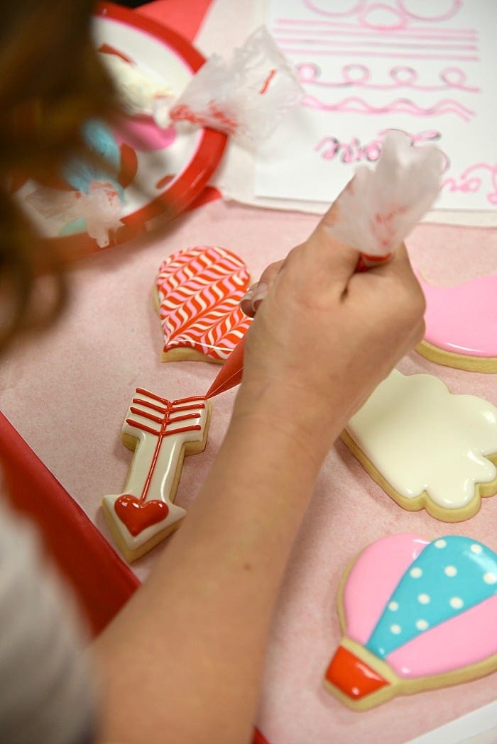 Discover the Joy of In-Person Cookie Decorating Classes