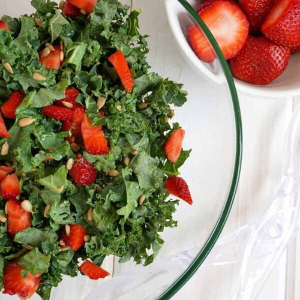 The-BEST-kale-salad-with-strawberries-and-a-sweet-dressing-thats-super-easy-to-put-together-and-a-great-side-dish