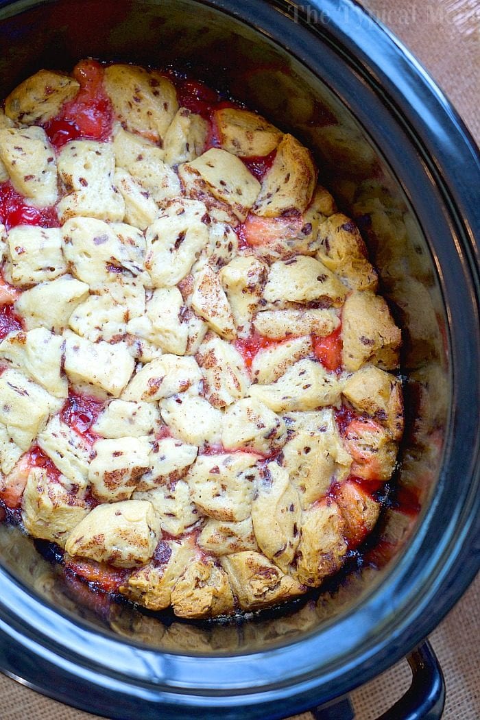 crockpot cinnamon roll monkey bread 5