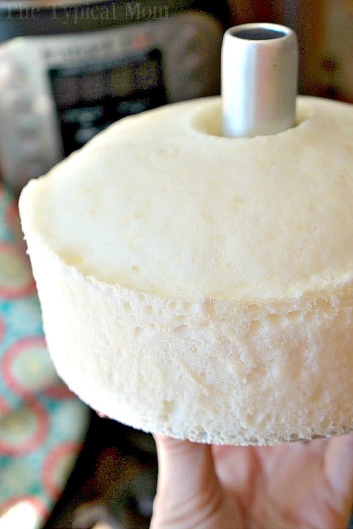 https://temeculablogs.com/wp-content/uploads/2017/10/instant-pot-angel-food-cake-3-700x1050.jpg