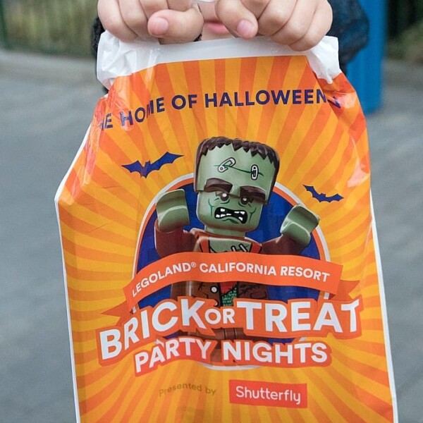 legoland brick or treat