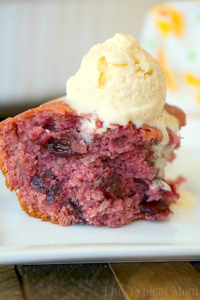 Cherry Pie Filling Dump Cake