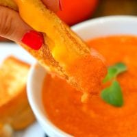 Easy Creamy Tomato Soup 2 4