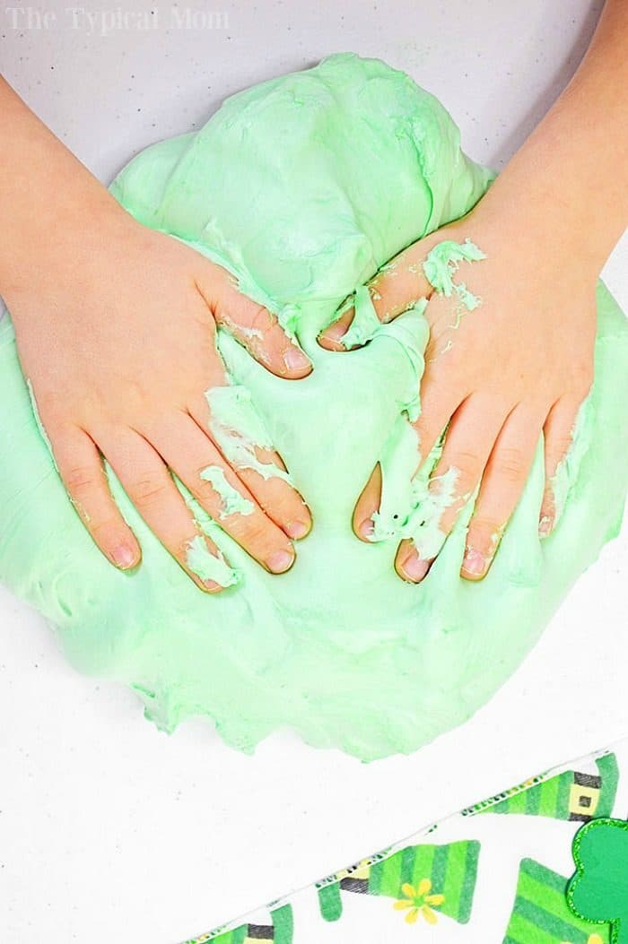 How to Make Fluffy Slime With Shaving Cream! - DIY Thrill