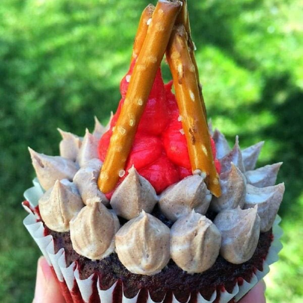 camping cupcakes