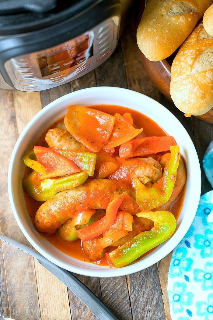 https://temeculablogs.com/wp-content/uploads/2018/04/pressure-cooker-sausage-and-peppers-2-700x1050.jpg