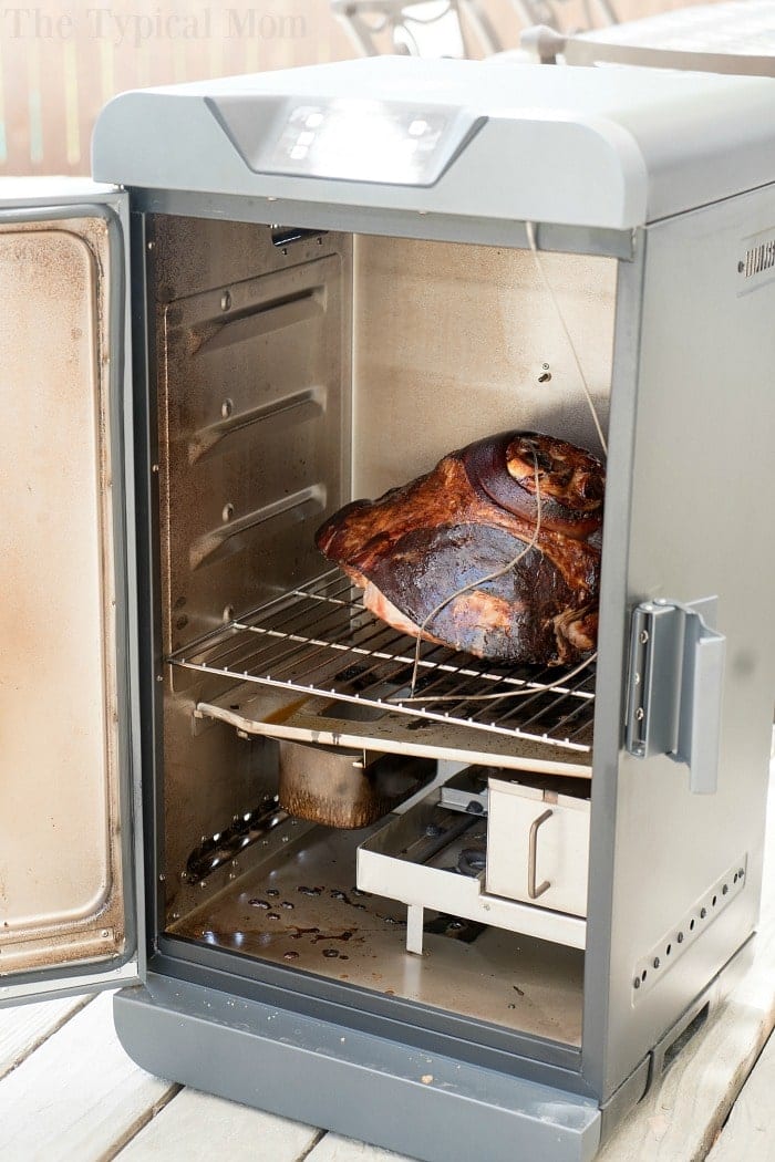 https://temeculablogs.com/wp-content/uploads/2018/05/Smoking-a-Cooked-Ham-.jpg