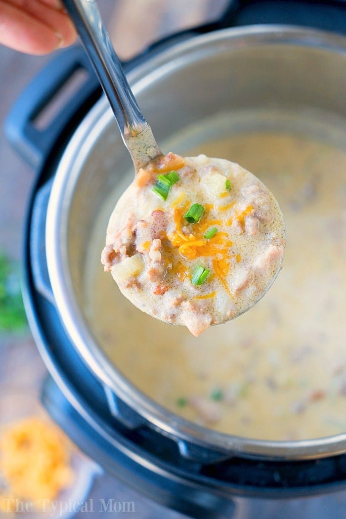 Instant Pot Cheeseburger Soup