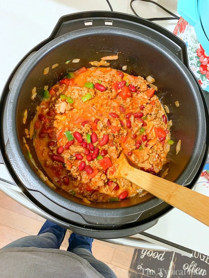 https://temeculablogs.com/wp-content/uploads/2018/06/instant-pot-chili-700x933.jpg