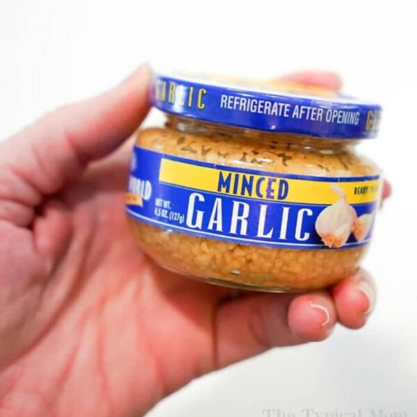 What is the equivalent of 1 clove garlic minced?