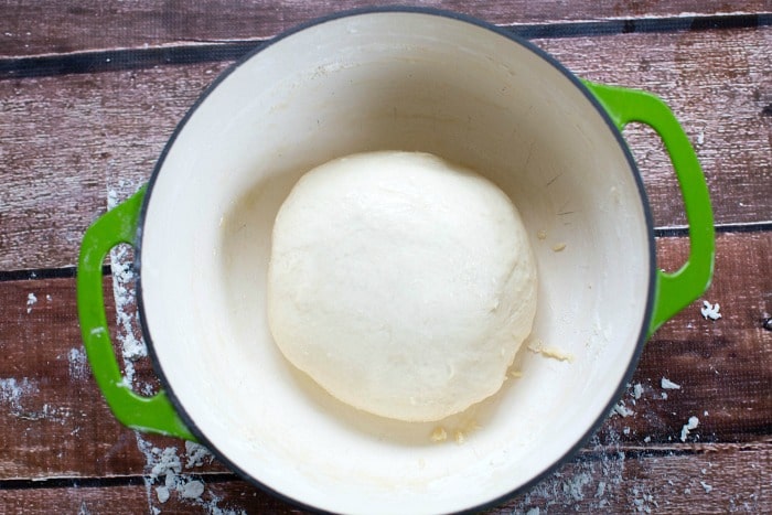 What size Dutch Oven do I need to bake bread? – Kana