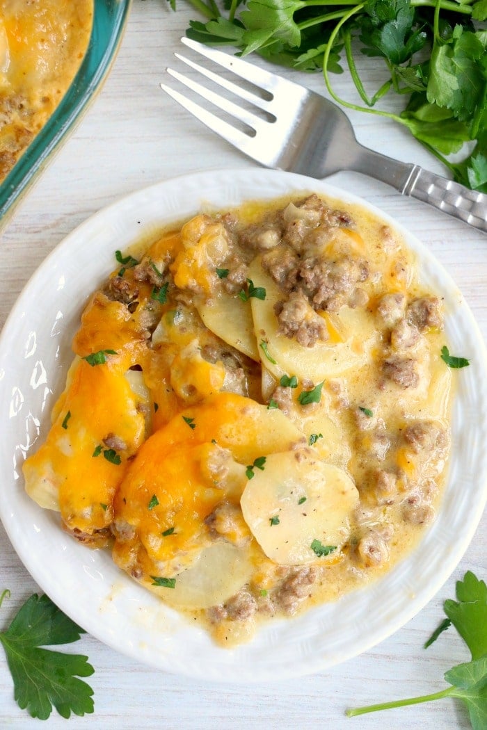 Au Gratin Cheesy Ground Beef Casserole With Potatoes 