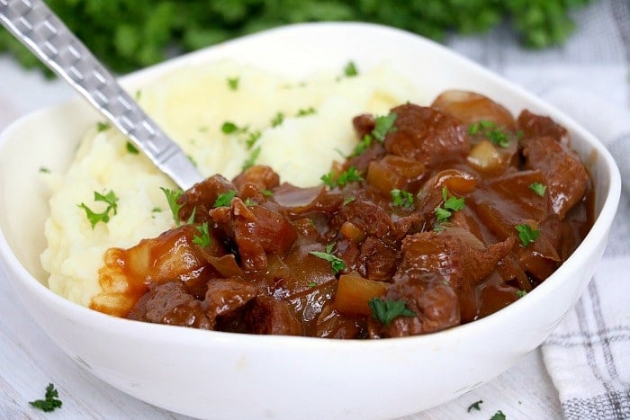 Tender Slow Cooker Beef Tips and Gravy!