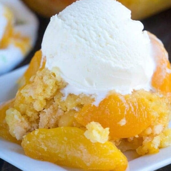 cropped-Dump-peach-cobbler-with-canned-peaches-and-cake-mix.jpeg