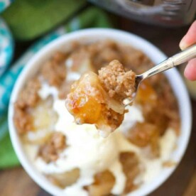 instant pot apple dump cake