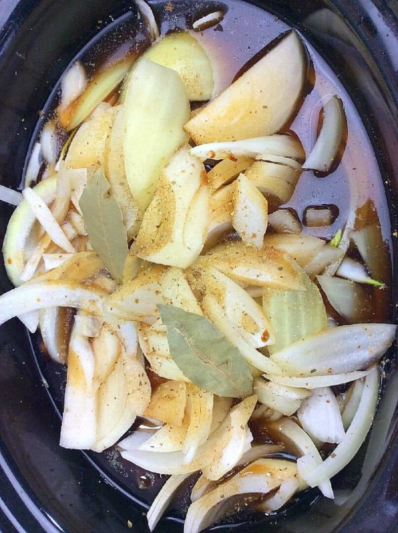 Crockpot French Onion Soup (Easy)