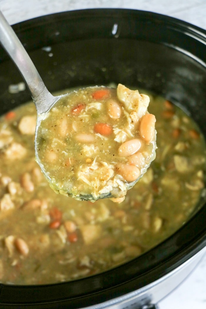 Easy Crock Pot White Chicken Chili - Mom 4 Real