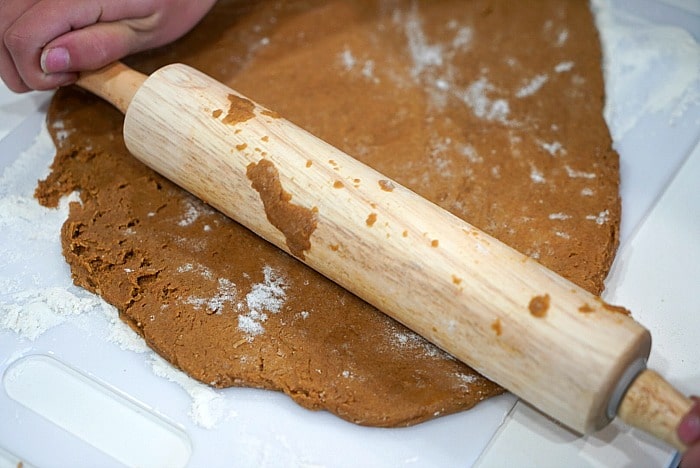 rolling cookie dough