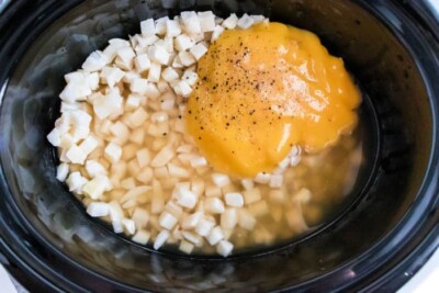 Crockpot Potato Soup with Frozen Hashbrowns (5 Ingredients)