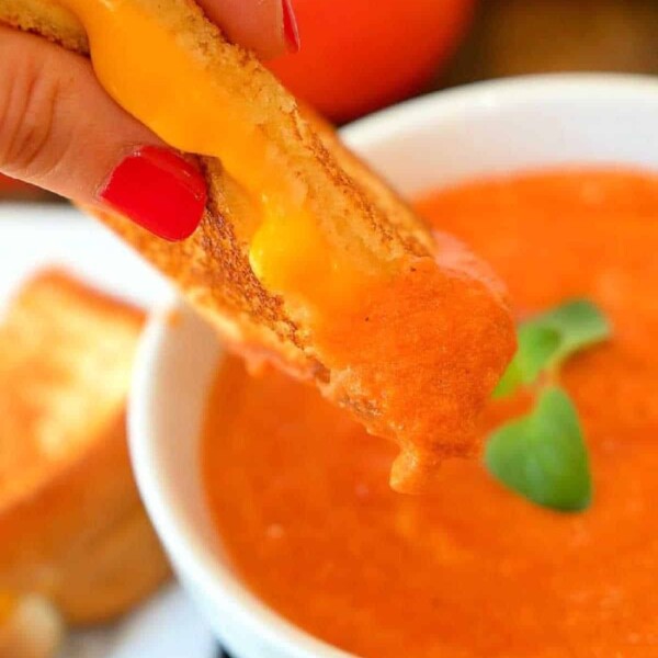 Easy-Creamy-Tomato-Soup