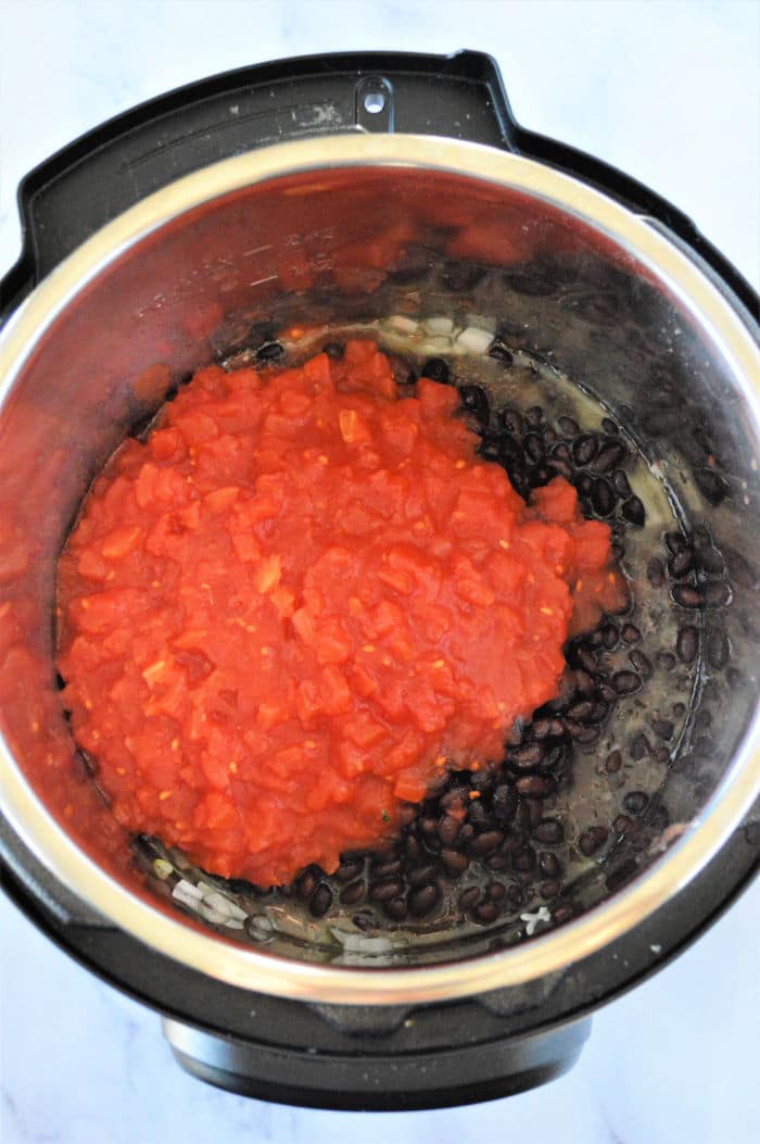 Instant Dutch Oven – Black Bean Soup – Instant Pot Recipes