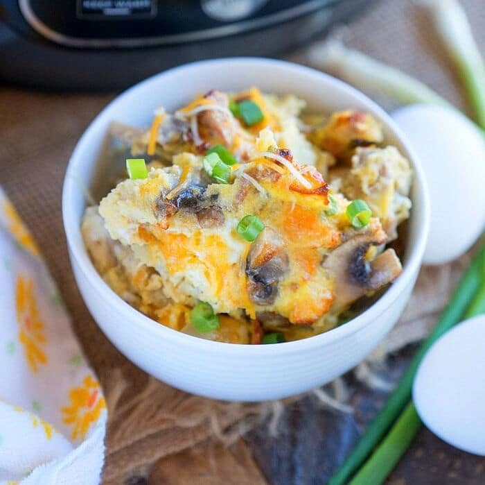 Crockpot Breakfast Casserole (Ninja Foodi Recipe) - Mommy Hates Cooking