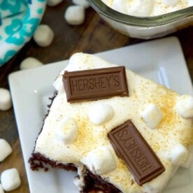 smores-poke-cake