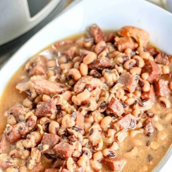 Slow-Cooker-Black-Eyed-Peas