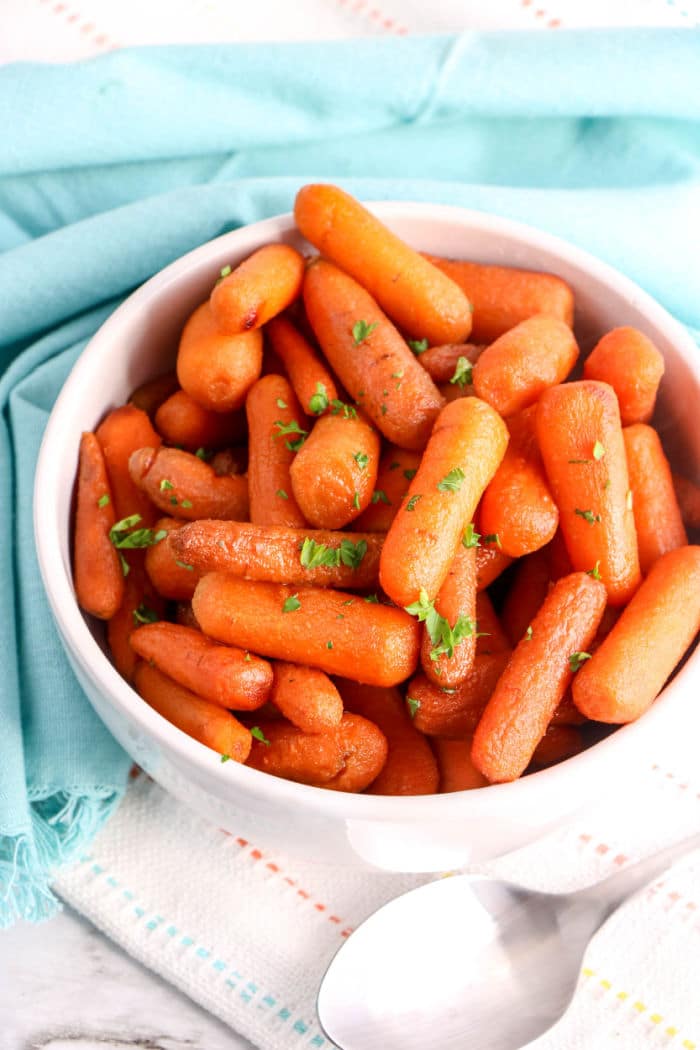 Easy Crockpot Carrots - Slow Cooker Crockpot Glazed Carrots