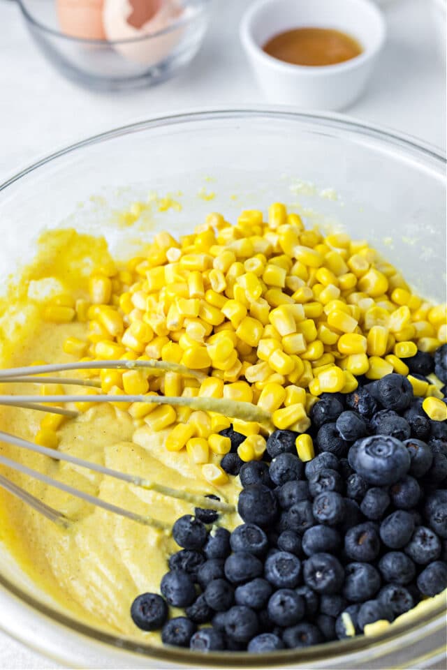 How to Cook Jiffy Cornbread in Cast Iron Skillet in Oven