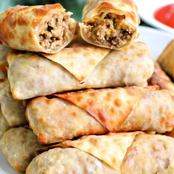 cropped-Cheeseburger-Egg-Rolls.jpg