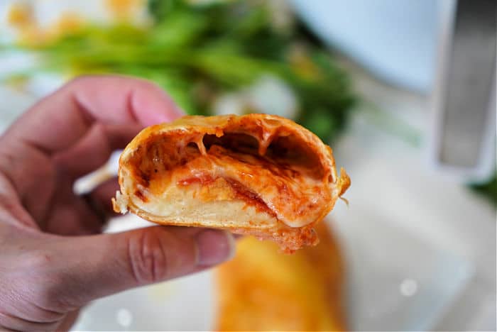 https://temeculablogs.com/wp-content/uploads/2021/06/pizza-hot-pocket.jpg