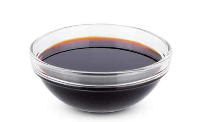 what-is-dark-soy-sauce-how-to-use-soy-sauce-in-recipes