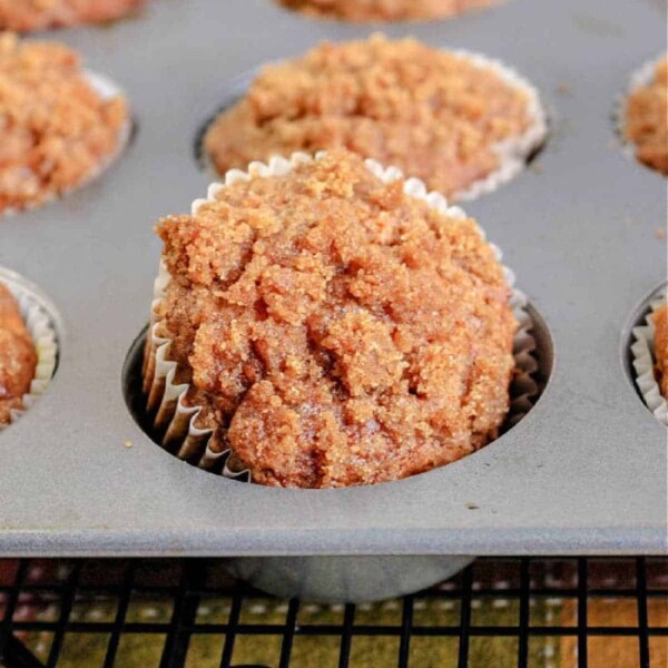 Mini Pumpkin Streusel Muffins