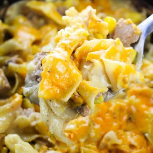 cropped-crockpot-tuna-noodle-casserole.jpg