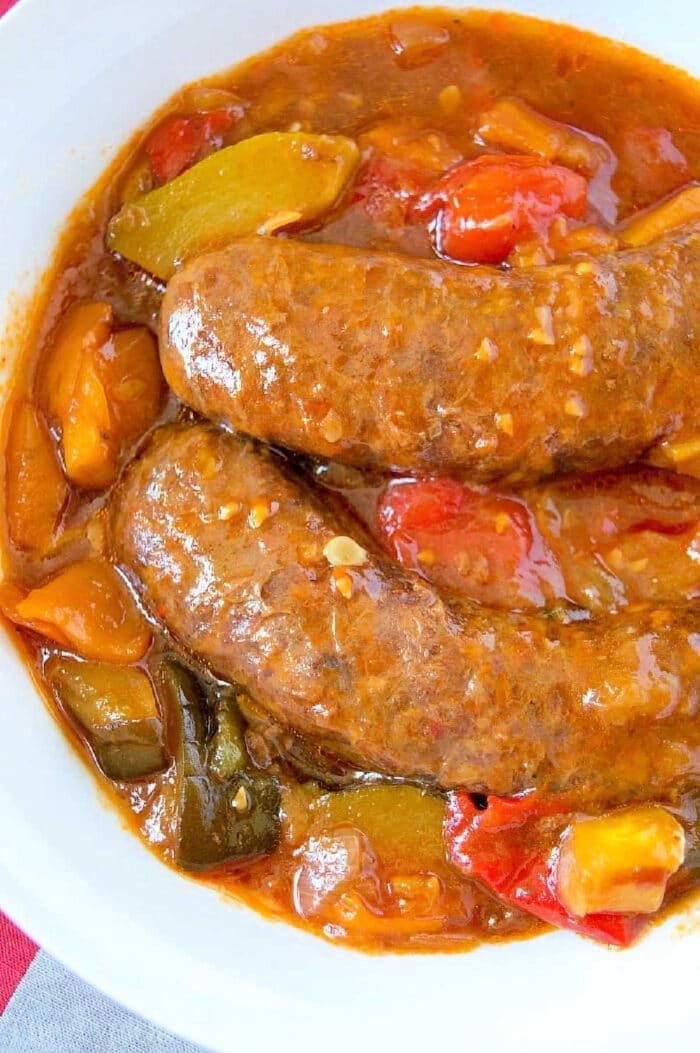 https://temeculablogs.com/wp-content/uploads/2021/10/crockpot-sausage-and-vegetables-700x1053.jpg