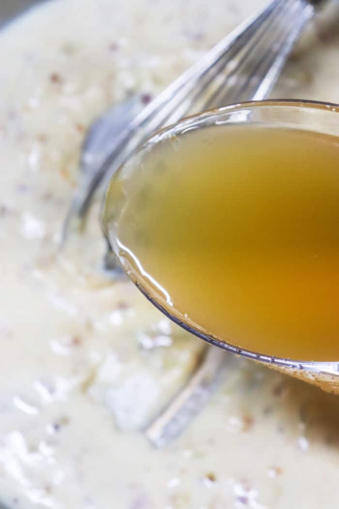 How to Make Turkey Gravy from Drippings