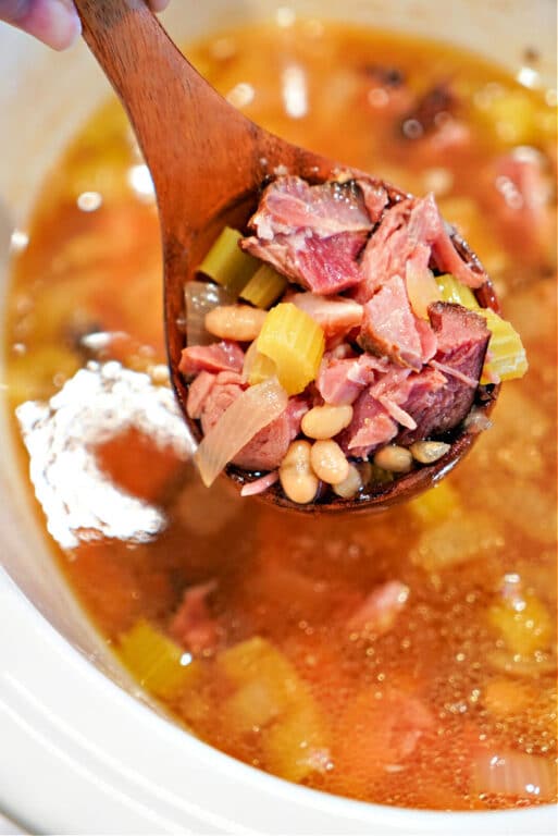 How to Cook Ham Hocks in Slow Cooker with Beans for Soup