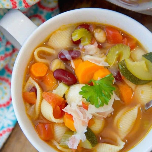 easy-instant-pot-minestrone-soup