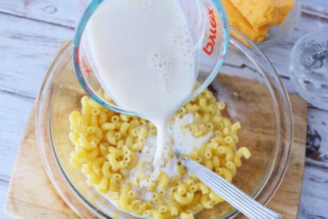 How To Make Microwave Macaroni And Cheese - Mac And Cheese