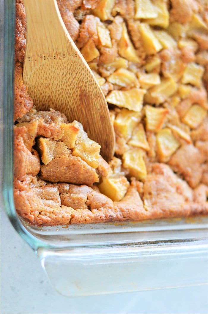 Easy Homemade Apple Cobbler Recipe with Bisquick